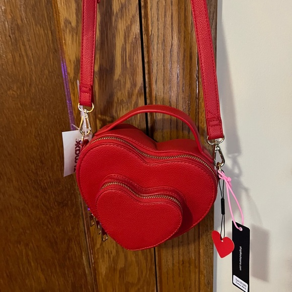 Crossbody Double Heart Red Purse - Picture 1 of 4